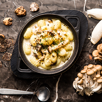 トリュフときのこクリームのニョッキ